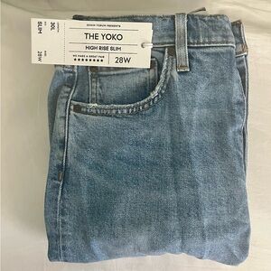 Aritzia Denim Forum The Yoko High Rise Slim Jeans 28